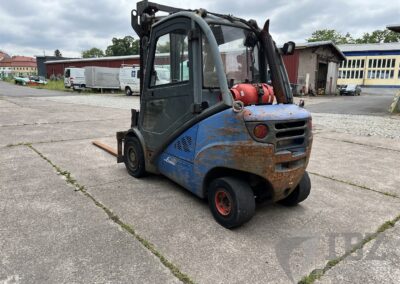 Linde Treibgasgabelstapler H30T