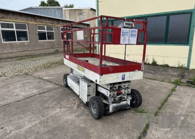 TDK Scherenhubarbeitsbühne 78 12