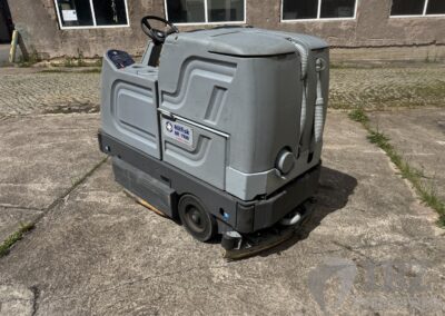 Nilfisk Scheuersaugmaschine BR 1100