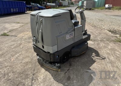 Nilfisk Scheuersaugmaschine BR 1100