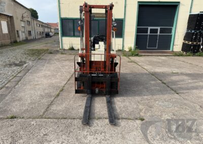 Nissan H01 A 15 U Gabelstapler