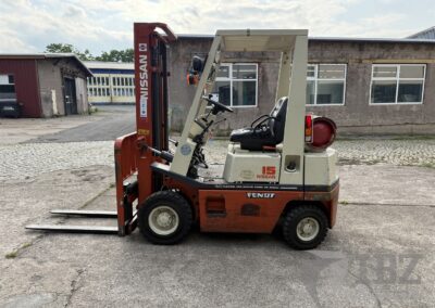 Nissan H01 A 15 U Gabelstapler