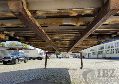 Wechselbrücke Jumbo mit Werbung