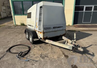 Hammelmann Anhänger Hochdruckreiniger 2500 bar