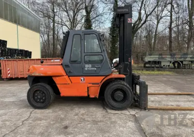 Toyota 8t Gabelstapler 60-5FD80
