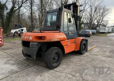 Toyota 8t Gabelstapler 60-5FD80
